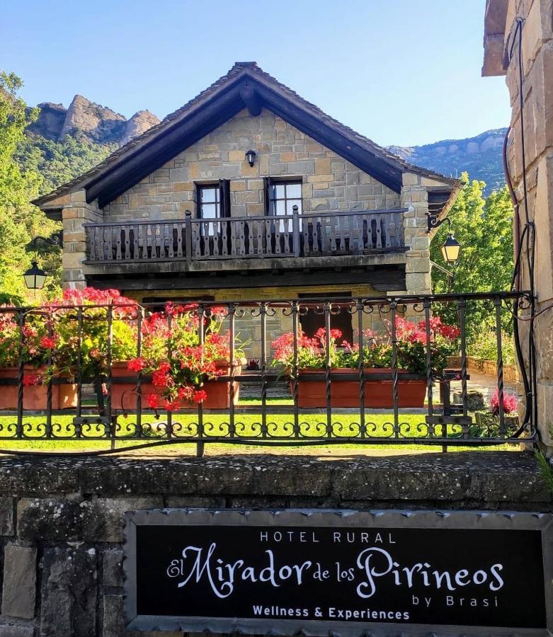 Hotel Rural El Mirador De Los Pirineos Санта-Крус-де-ла-Серос Экстерьер фото