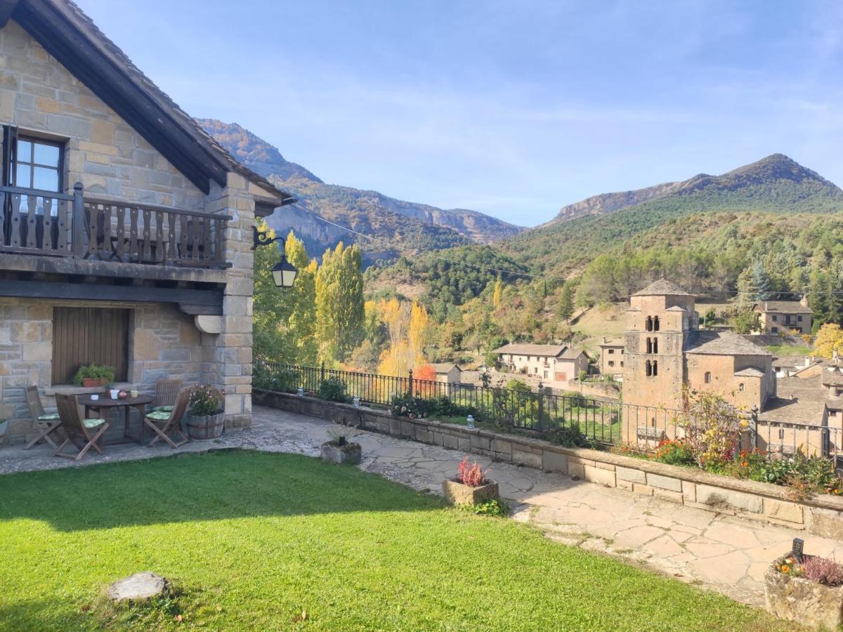 Hotel Rural El Mirador De Los Pirineos Санта-Крус-де-ла-Серос Экстерьер фото