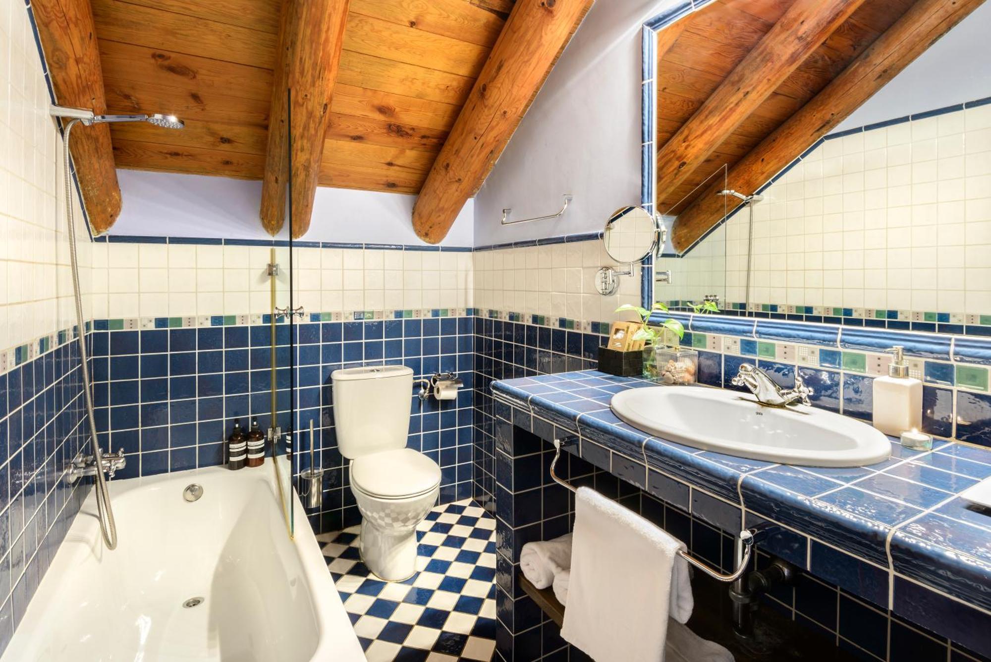 Hotel Rural El Mirador De Los Pirineos Санта-Крус-де-ла-Серос Экстерьер фото